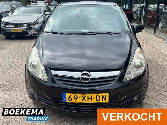 Opel Corsa 1.4 16V Sport Airco Glazen Dak picture 5