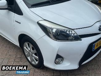 Toyota Yaris 1.5 Full Hybrid Aspiration Climate Cruise Navi Camera picture 6
