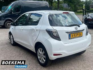 Toyota Yaris 1.5 Full Hybrid Aspiration Climate Cruise Navi Camera picture 3