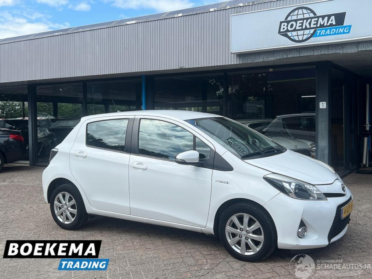 Toyota Yaris 1.5 Full Hybrid Aspiration Climate Cruise Navi Camera