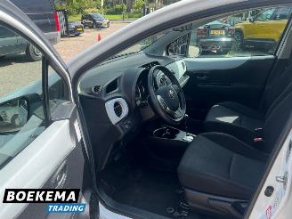 Toyota Yaris 1.5 Full Hybrid Aspiration Climate Cruise Navi Camera picture 18