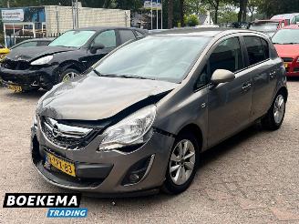Opel Corsa 1.2 16V Automaat Navi Climate Cruise picture 4