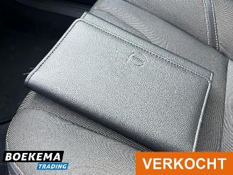 Volvo V-40 Cross Country 2.0 T3 Nordic+ Led Navi Climate Cruise Stoelverw. picture 32
