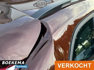 Volvo V-40 Cross Country 2.0 T3 Nordic+ Led Navi Climate Cruise Stoelverw. picture 11