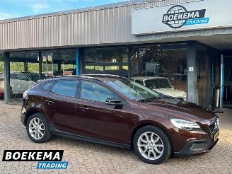 krockskadad bil auto Volvo V-40 Cross Country 2.0 T3 Nordic+ Led Navi Climate Cruise Stoelverw. 2017/5