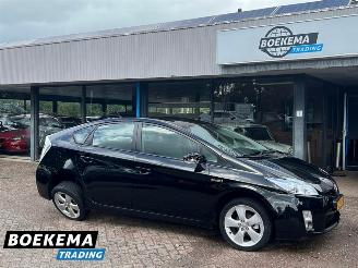 krockskadad bil auto Toyota Prius 1.8 Comfort Xenon Keyless Navi Climate Cruise 2011/4