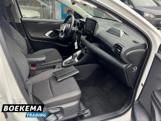 Toyota Yaris 1.5 Hybrid Keyless Navi Climate Cruise stoelverw. picture 18