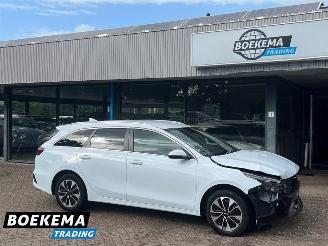 skadebil auto Kia Ceed 1.6 GDI PHEV Aut Led Keyless Virtual Navi Climate Cruise 2023/11