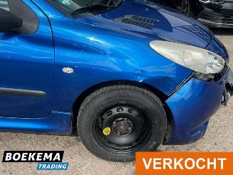 Peugeot 206 1.1 XR Airco 5-Deurs Elek-Ramen picture 7