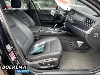 BMW 5-serie 518d High Executive Xenon HUD Keyless Climate Cruise PDC Trekh. picture 16