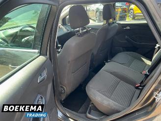 Ford Focus Wagon 1.5 TDCI Titanium Navigatie Climate Cruise PDC Trekh. picture 20
