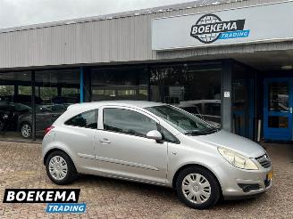 skadebil auto Opel Corsa 1.2-16V Enjoy Trekhaak Metalic 2006/11