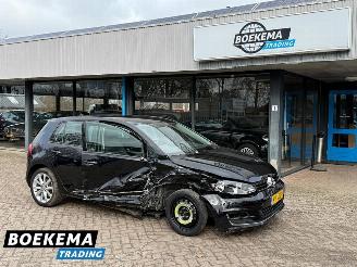 uszkodzony samochody osobowe Volkswagen Golf 1.4 TSI Highline Navigatie Climate Camera Cruise 2017/1