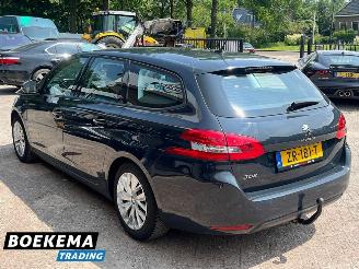 Peugeot 308 SW 1.2 PureTech Blue Lease Navigatie Climate Cruise picture 3
