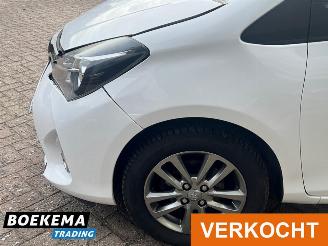 Toyota Yaris 1.3 VVT-i Navigatie Cruise Airco Camera Trekh. picture 9