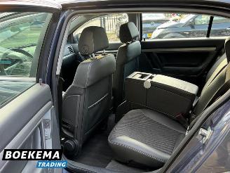 Opel Signum 2.2 16V Executive 155PK Aut Navi Cruise PDC Trekh. picture 17