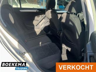 Volkswagen Golf 1.4 TSI 122PK Highline Automaat Navi Cruise Climate trekh. picture 18