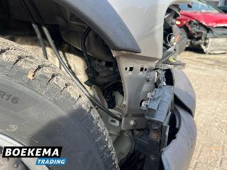 Volvo Xc-70 2.4 T Comfort Line 200 PK Leder Airco Cruise Trekh. picture 14