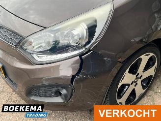 Kia Rio 1.4 CVVT 110PK Super Pack Leer Open-Dak Navigatie Stoelverw picture 8