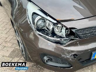 Kia Rio 1.4 CVVT 110PK Super Pack Leer Open-Dak Navigatie Stoelverw picture 6