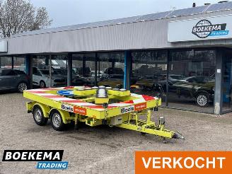 krockskadad bil aanhanger Van Weel  VW1300 Pijlwagen Zonnepaneel Hydroliek 1984/2