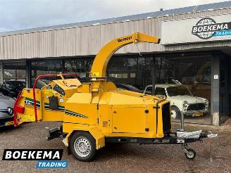 krockskadad bil machine Vermeer BC190XL BC190XL Versnipperaar 2019/1