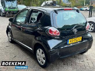 Toyota Aygo 1.0-12V Navigator Automaat Airco 5-Deurs picture 3