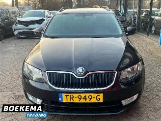 Skoda Octavia Combi 1.6 TDI DSG Business Climate Navi Cruise PDC picture 5