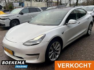 Tesla Model 3 Long Range AWD 75 kWh BTW Autopilot Glazen dak picture 4