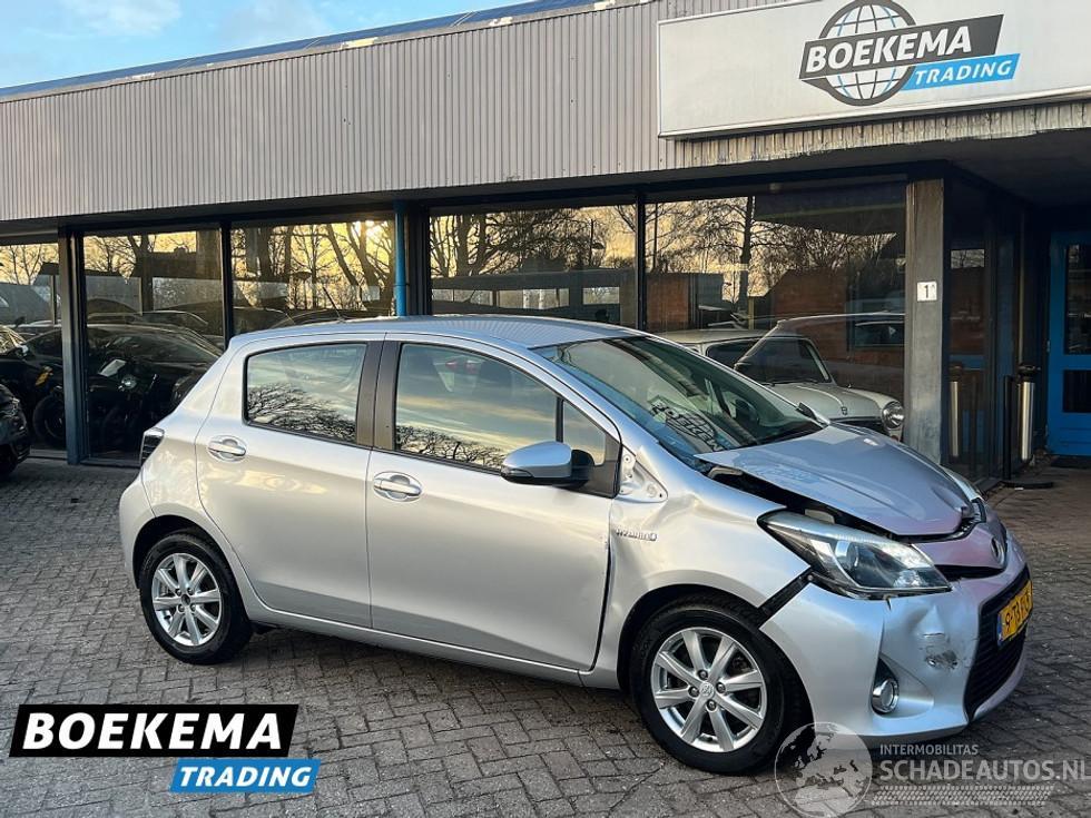 Toyota Yaris 1.5 Full Hybrid Aspiration Navi Climate Cruise Camera