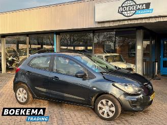 Coche accidentado Mazda 2 1.3 BIFUEL Cool 5-Drs Trekhaak 2012/9