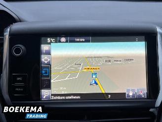 Peugeot 208 1.2 PureTech Urban Soul 5-Drs Navi Cruise Airco PDC Trekh. picture 33