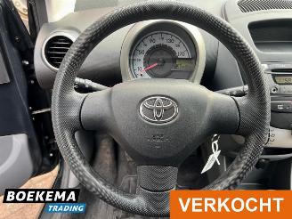 Toyota Aygo 1.0-12V picture 17