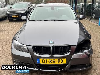 BMW 3-serie 325i Business 218PK Navi Climate Cruise PDC Trekh. picture 5