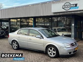 Schadeauto Opel Vectra 2.2 16V Elegance 155PK Aut Cruise PDC Trek. 2004/10