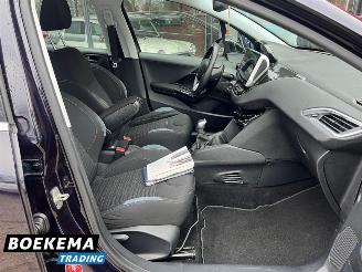 Peugeot 208 1.2 VTi Allure Led Navi Climate Cruise picture 16