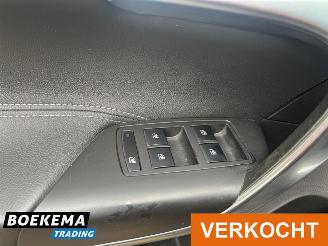 Opel Insignia 2.0 T Sport 4x4 250PK Aut Navi Climate Stoelver. picture 17
