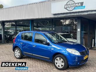 Damaged car Dacia Sandero 1.2 Ambiance Airco 5-Deurs Trekhaak 2009/9