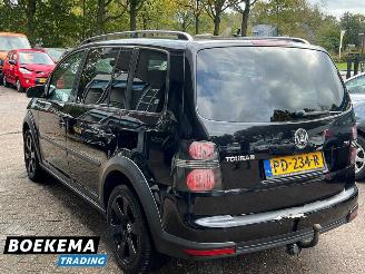 Volkswagen Touran 1.4 TSI Cross Xenon Airco Cruise PDC Trekh. picture 3