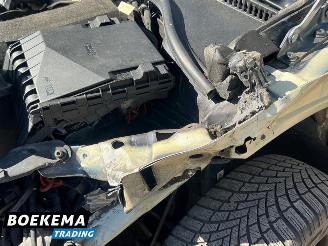 Volkswagen Golf 1.2 TSI Highline Climate Cruise stoelverw. picture 12