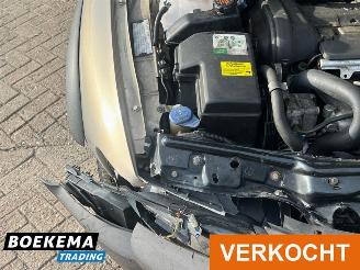 Volvo Xc-70 2.4 T Comfort Line 200 PK Leder Airco Cruise Trekh. picture 11