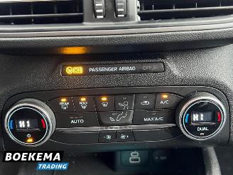 Ford Focus Wagon 1.0 EcoBoost 125PK Hybrid Navi Climate Cruise PDC Trekh. picture 28