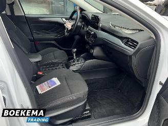 Ford Focus Wagon 1.0 EcoBoost 125PK Hybrid Navi Climate Cruise PDC Trekh. picture 22