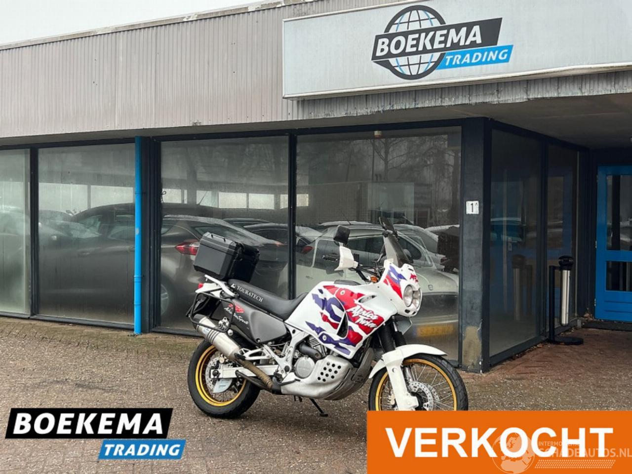 Honda Africa Twin XRV 750 All Road Leovince Koffer