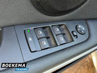 BMW 3-serie 318d High Exe. Leer Climate Navi Cruise PDC picture 21
