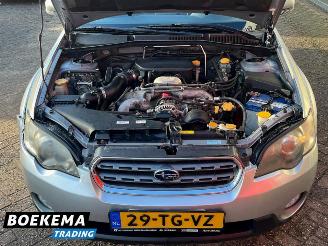 Subaru Outback 2.5i 4WD Comfort Pano Navi Climate Cruise Stoelverw. Trekh. picture 8