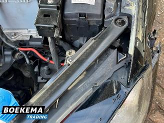 Volkswagen Golf 1.0 TSI Connected Navi Camera Cruise PDC picture 12