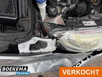 Peugeot 2008 1.2 PureTech Automaat Navigatie Cruise NAP! picture 11