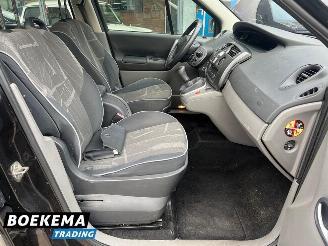 Renault Grand-scenic 1.6 16V Dynamique 7-Pers Climate Cruise picture 21