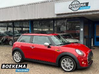 uszkodzony samochody osobowe Mini One D 1.2 One Business Automaat Pano Keyless Navi Climate Cruise 2017/11